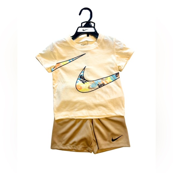 Nike Kids Cream Graphic T-Shirt and Tan Shorts Set | 24 months | NWT - Picture 3 of 6
